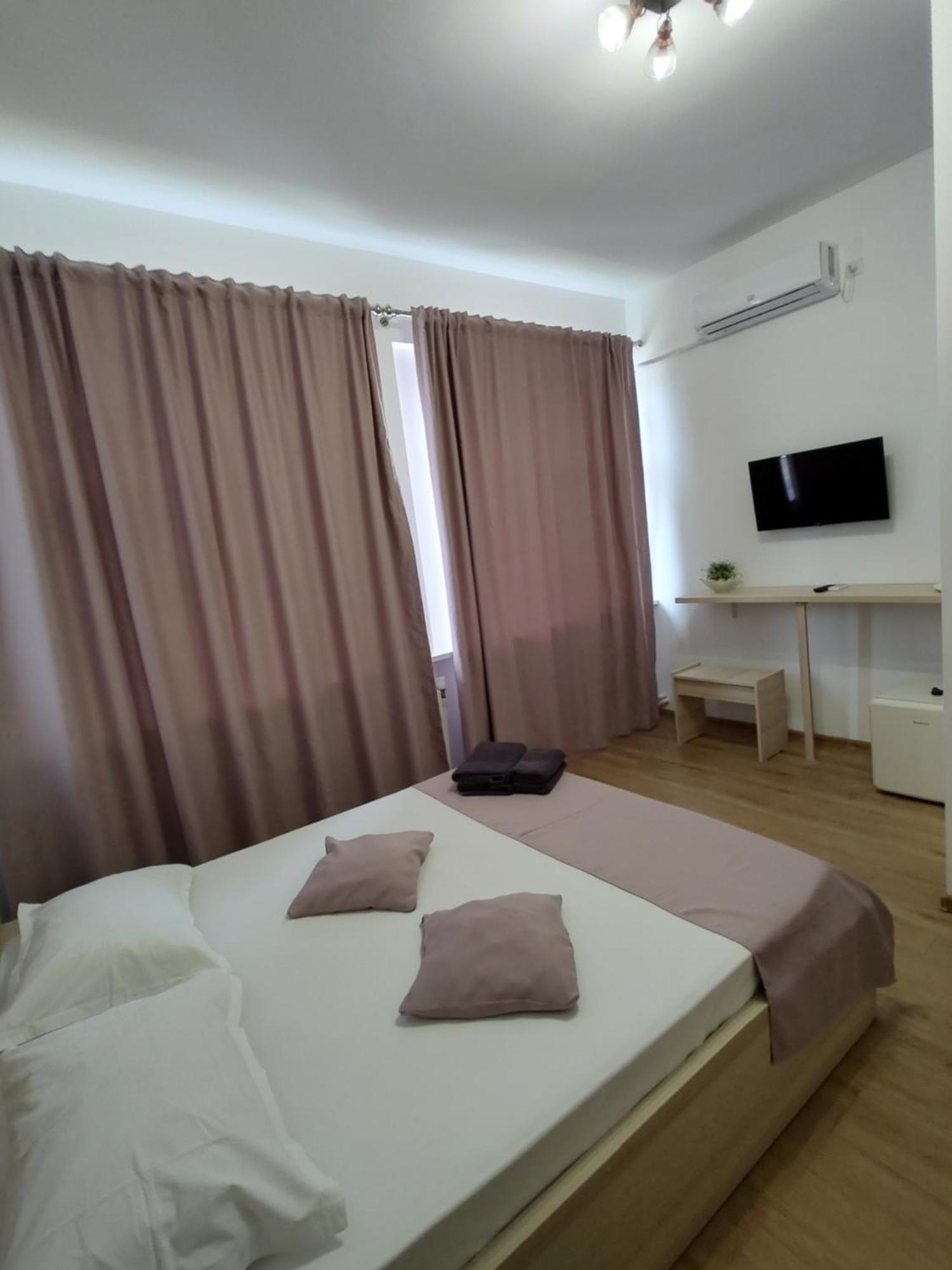 Bed and Breakfast Puzzle Magic Piteşti Exteriér fotografie