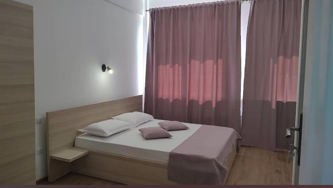 Bed and Breakfast Puzzle Magic Piteşti Exteriér fotografie